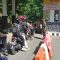 MEMBLUDAK : Suasana saat pengunjung akan memasuki kawasan Geyser Cipanas Cisolok.(FOTO : UNTUK RADARSUKABUMI)