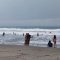 BERWISATA : Suasana pantai Karanghawu Kebonkalapa Cisolok, Kecamatan Cisolok, Kabupaten Sukabumi.(FOTO : NANDIRADARSUKABUMI)