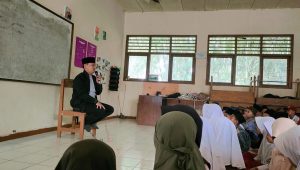 SDN Taman Kadudampit Sukabumi Gencarkan Sanlat