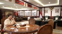 Menteri Pertahanan RI Prabowo Subianto di kantor Menteri Pertahanan RI, Jakarta Pusat, (22/3/2024) ANTARA/HO-Humas Menhan