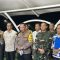 Kapolri Jenderal Pol Listyo Sigit Prabowo didampingi Panglima TNI Jenderal TNI Agus Subiyanto dan Menhub Budi Karya Sumadi memberikan keterangan kepada wartawan di Km 70 Gerbang Tol Cikampek Utama, Karawang, Jawa Barat, Senin (8/4/2024). (Laily Rahmawaty)