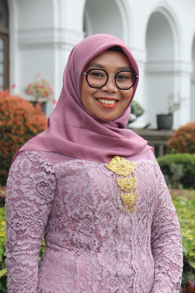 Anggota Bawaslu Provinsi Jawa Barat Hj.Nuryamah, SE.I, MH
