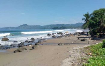 Pantai Karangpapak Cisolok Sukabumi