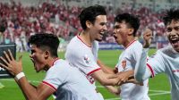 Pesepak bola Timnas U-23 Indonesia melakukan selebrasi usai menang saat bertanding melawan Timnas U-23 Korea Selatan pada babak perempat final Piala Asia U-23 2024 di Stadion Abdullah bin Khalifa, Doha, Qatar, Jumat (26/4/2024) dini hari.