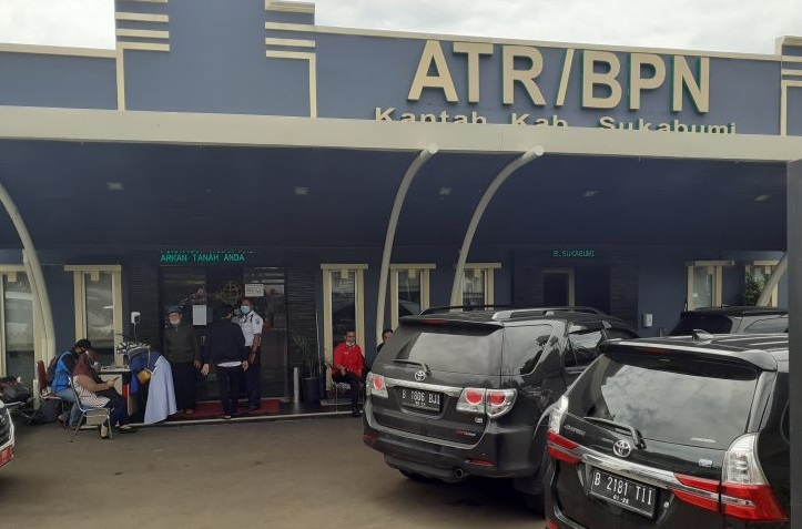 Salah seorang pegawai Aparatur Sipil Negara (ASN) di ATR/BPN Kabupaten Sukabumi diperiksa Komisi Pemberantasan Korupsi (KPK).