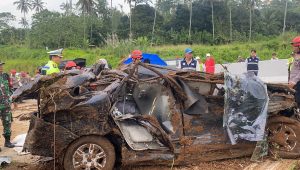 Penampakan Mobil Korban Longsor Tol Bocimi, Ringsek Tanpa Wujud