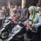 BARANG BUKTI: Kapolres Sukabumi Kota AKBP Ari Setyawan Wibowo saat memperlihatkan barang bukti yang berhasil diamankan, Selasa (21/5).(Foto : BAMBANG/RADARSUKABUMI)