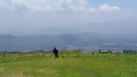 Pesona Puncak Peuyeum Sukabumi, Spot Camping dengan View Lautan Awan yang Menawan, Cuma Rp 10 Ribu