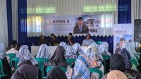 Warga Sukakarya Curhat ke Hendar Darsono Soal Perbaikan Jalan Provinsi
