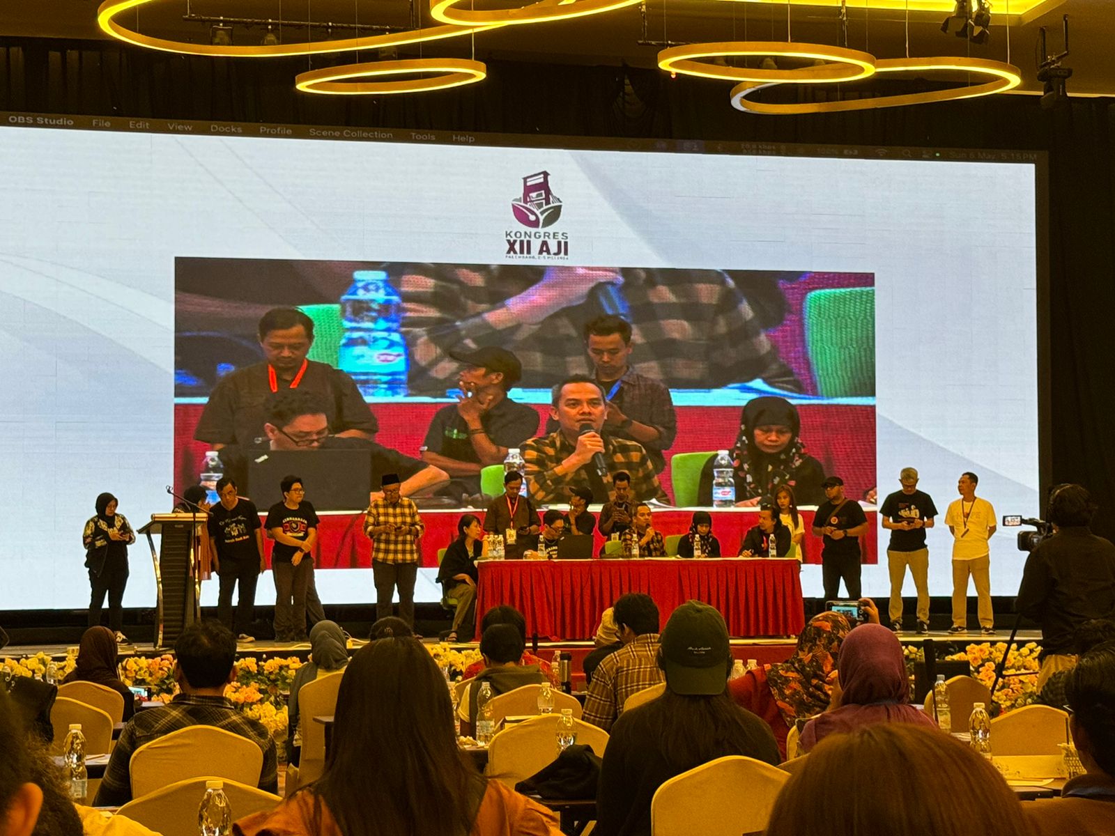 KONGRES: Jurnalis perempuan asal Aceh, Nani Afrida dan Bayu Wardhana terpilih menjadi ketua umum dan Sekretaris Jenderal AJI Indonesia priode 2024-2027.(Foto : ist)