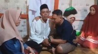 Lansia Pengrajin Batu Bata dari Surade Sukabumi, Wujudkan Mimpi Naik Haji