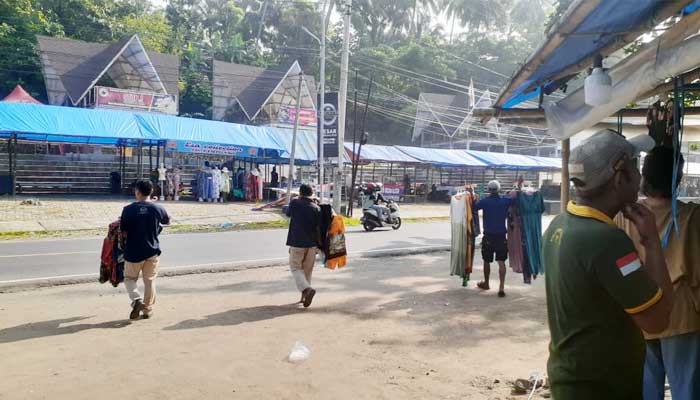 Mezzanin Gazebo Pantai Karanghawu Sukabumi