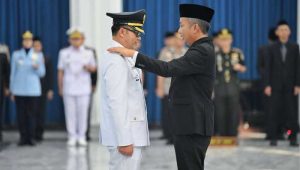 Kadisdik Jabar Dilantik Jadi Pj Bupati Cirebon, Begini Pesan Pj Gubernur Soal Pilkada dan PPDB