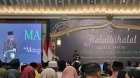 Masih dalam suasana Idul Fitri 2024, Majelis Ulama Indonesia menggelar Halalbihalal nasional di Jakarta, Selasa (7/5).