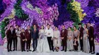 Presiden RI Joko Widodo (Jokowi) bersama Ibu Negara Iriana menghadiri resepsi pernikahan pasangan penyanyi Mahalini dan Rizky Febian yang digelar Jumat, 10 Mei 2024 malam.