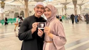 Istri Kaesang Pangarep Hamil Anak Pertama di Tanah Suci Makkah