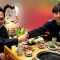 Ketua Umum PSSI Erick Thohir (kiri) bersama Pelatih Timnas Indonesia Shin Tae-yong (kanan) saling berjabatan tangan dalam sebuah kesempatan makan bersama yang diunggah oleh Erick Thohir melalui akun instagram pribadinya pada Kamis (25/4/2024). (Akun instagram @erickthohir)