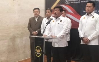 Menko Polhukam RI Hadi Tjahjanto saat jumpa pers di hotel Mercure, Harmoni, Jakarta Pusat, Rabu (12/6/2024) (Walda Marison)