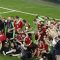 Para pemain Georgia merayakan keberhasilan mereka lolos ke fase gugur Euro 2024 setelah menumbangkan Portugal 2-0 dalam pertandingan Grup F di Arena AufSchalke di Gelsenkirchen pada 26 Juni 2024. (AFP/Kenzo Triboollard)