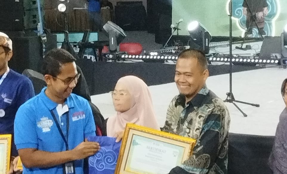 Tiga guru SD Negeri Nanggeleng 1 Kota Sukabumi terpilih menjadi pembicara di acara Festival Pendidikan Provinsi Jawa Barat