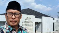 Anggota DPRD Provinsi Jawa Barat (Jabar) Abdul Muiz melakukan peninjauan lapangan pembangunan Pesantren Yatim dan Dhuafaa di Desa Cipetir Kadudampit.