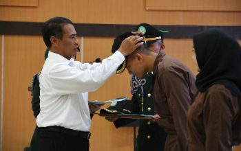 Menteri Pertanian (Mentan) Andi Amran Sulaiman melepas 1.000 mahasiswa Politeknik Pembangunan Pertanian (Polbangtan) Kementerian Pertanian untuk ikut terlibat pada program pertanian
