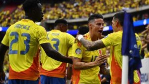 James Rodriguez Bawa Kolombia Tundukan Paraguay 2-1