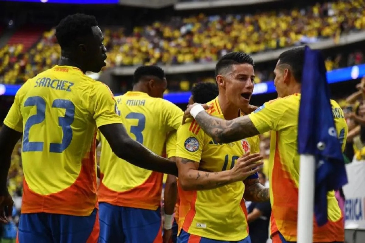 Kolombia menang 2-1 melawan Paraguay dalam pertandingan pertama Grup D Copa America di NRG Stadium Houston, Texas. (AFP/Logan Riely)