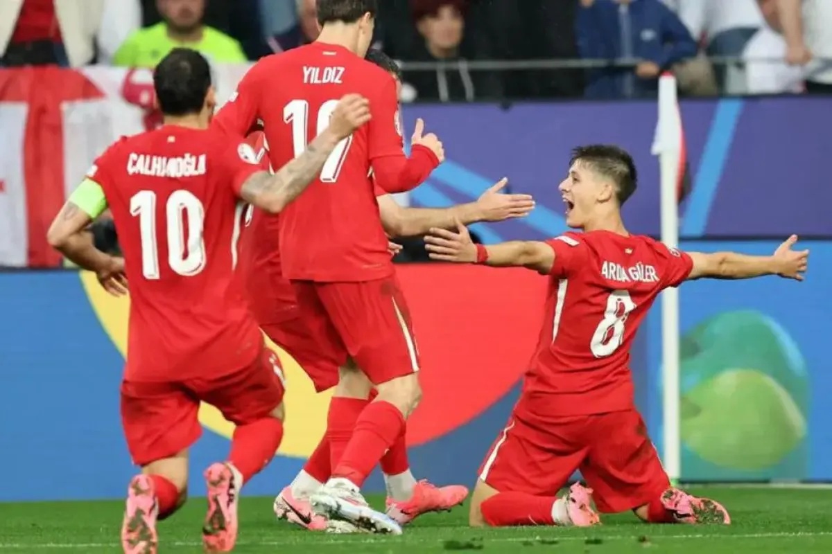 Tim Nasional (Timnas) Turki sukses membungkam tim debutan Timnas Georgia 3-1 di matchday 1