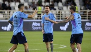 Pelatih Argentina Scaloni Minta Messi Tidak Sepelekan Kanada