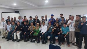 Dinas Perikanan dan Polres Sukabumi Berikan Wawasan Permen KP Tentang Pengelolaan Lobster Kepada Nelayan