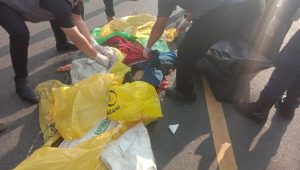 Penampakan Bikers Nyalindung Tewas Tergilas Truk di Cicurug
