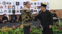 315 Paguron Pencak Silat di Sukabumi Dorong Iyos Somantri Jadi Bupati