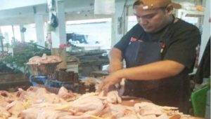 Daging Ayam di Kota Sukabumi Tembus Rp37 Ribu