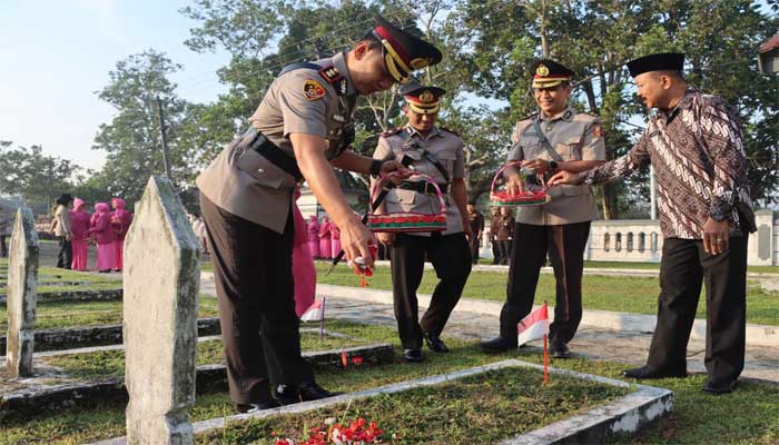 Polres Sukabumi Kota Gelar Ziarah