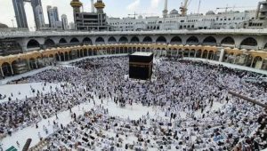 10 Amalan Setara Haji dan Umrah, Salah Satunya Berbakti Kepada Orang Tua