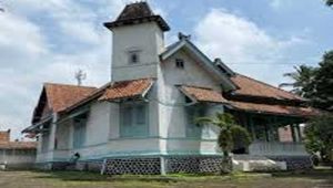 Sejarah Bangunan Wisma Wisnu Wardhani Sukabumi Saksi Bisu Kisah Tragis Sang Notaris