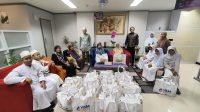 BRI Bersama YBM Briliant Salurkan Bantuan Sembako ke Anak Yatim Piatu 