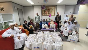 BRI Bersama YBM Briliant Salurkan Bantuan Sembako ke Anak Yatim Piatu 