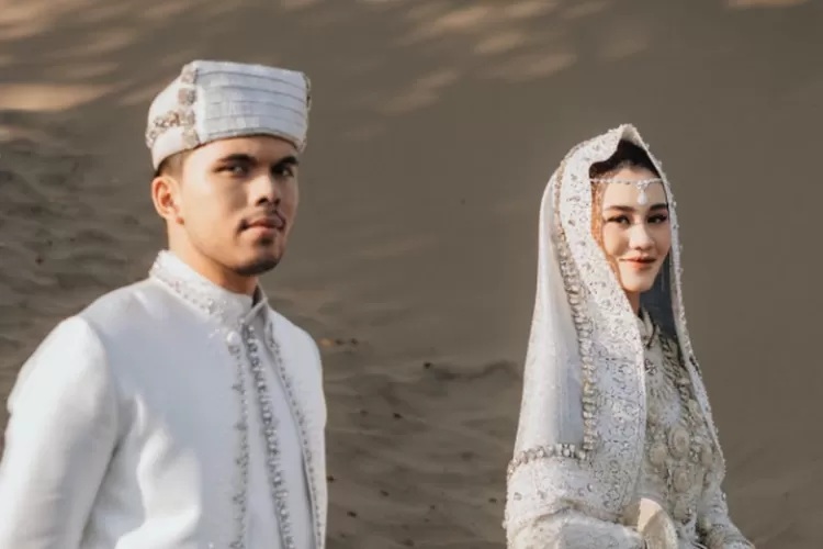 Potret Thariq Halilintar dan Aaliyah Massaid saat pre-wedding jelang pernikahan (Instagram @thariqhalilintar)