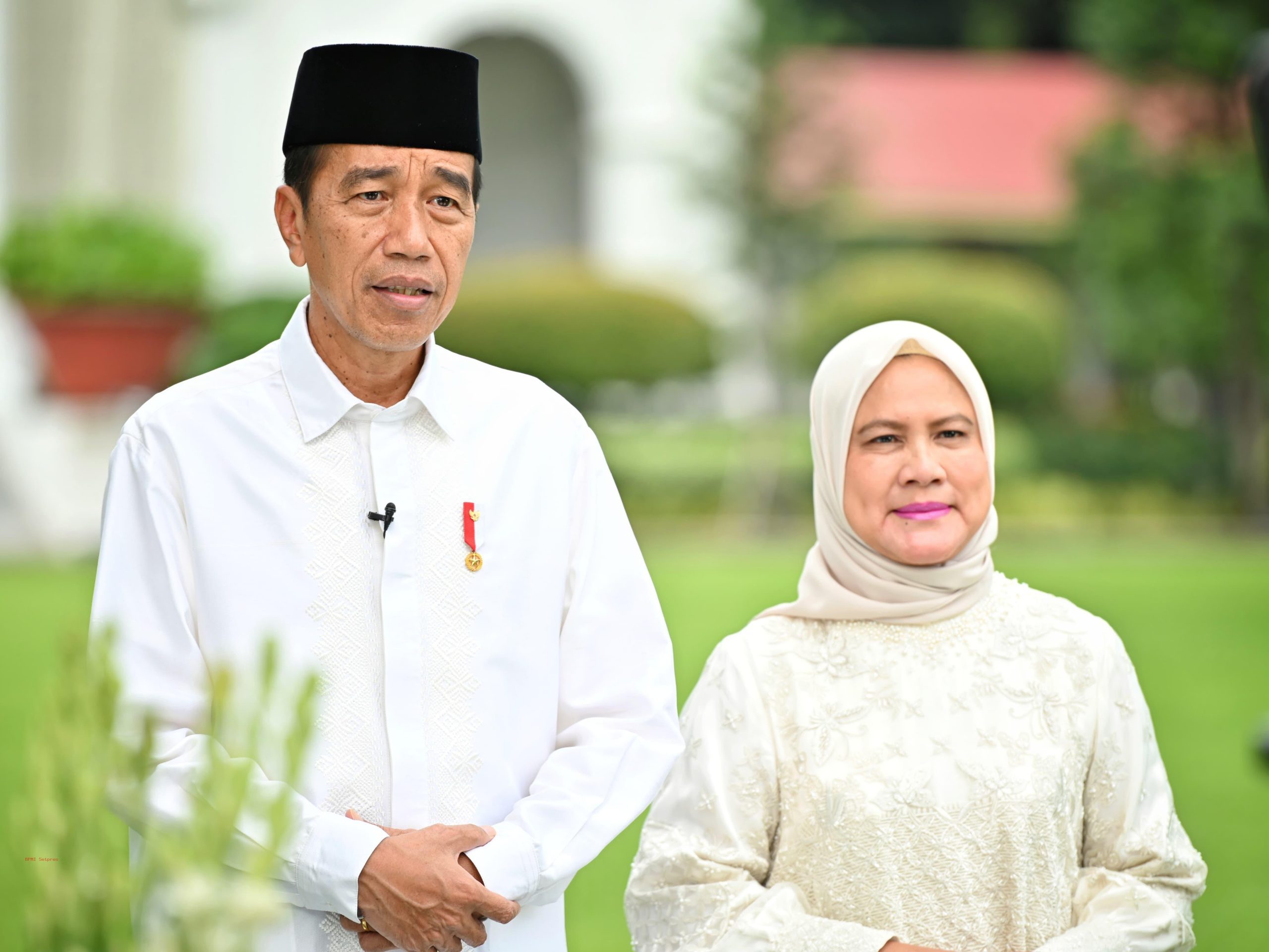 Presiden Joko Widodo didampingi Ibu Negara Iriana Joko Widodo bakal nyoblos di TPS Gambir saat Pilkada 2024-setneg-