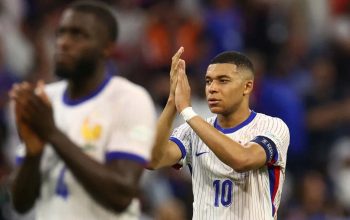 Ekspresi pesepak bola Prancis Kylian Mbappe usai laga semi final Euro 2024 melawan Spanyol di Munich Football Arena, Jerman (9/7/2024). Spanyol berhasil melaju ke babak final setelah mengkandaskan Prancis dengan skor 2-1. (REUTERS/Lisi Niesner)