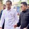 Deputi Bidang Protokol, Pers dan Media Sekretariat Presiden Yusuf Permana saat mendampingi Presiden Joko Widodo. (Dokumentasi Pribadi)