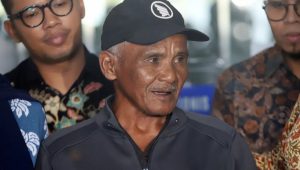 Tangisan Ayah Dini Sera: Nyawa Anak Kami Diambil Ronald, Sakit Hati Saya