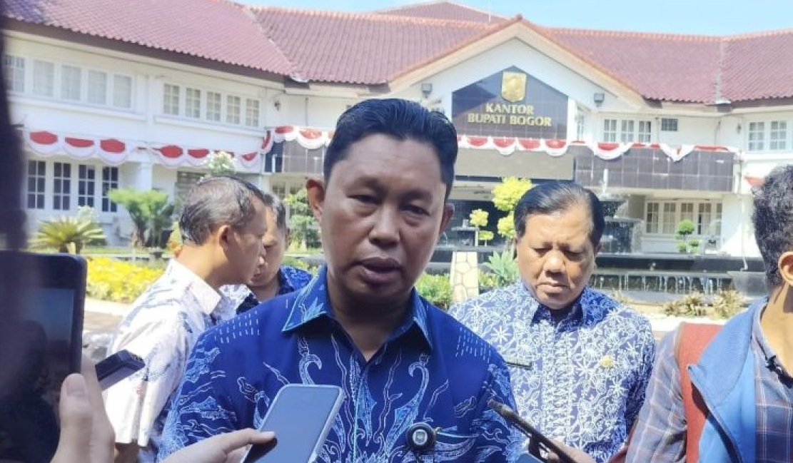 Penjabat Bupati Bogor Asmawa Tosepu di Cibinong, Kabupaten Bogor, Jawa Barat. 