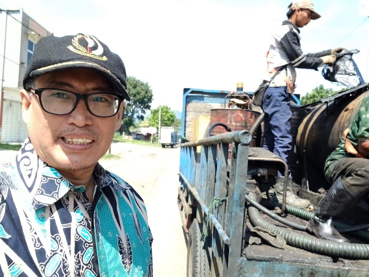 Anggota Komisi IV DPRD Jawa Barat dari Fraksi PKS Abdul Muiz melakukan monitoring perbaikan jalan Lingkar Selatan (Lingsel) Sukabumi.