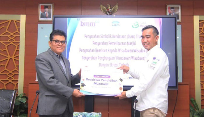 Bank Muamalat dan BMM Salurkan Beasiswa Pendidikan
