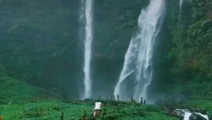 Curug Kembar Lembah Purba Sukabumi, Air Terjun Menakjubkan di Kaki Gunung Gede Pangrango