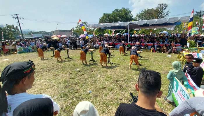 Festival Syukuran Panen Raya Raka Kreasi di Desa Cidadap