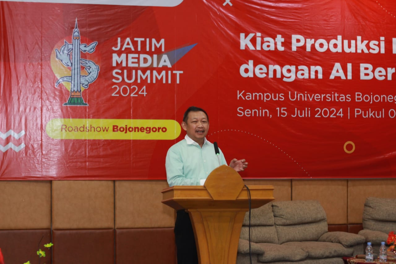 Roadshow JMS 2024 diawali sambutan dari CEO & Pemimpin Redaksi beritajatim.com Bp. Dwi Eko Lokononto.
